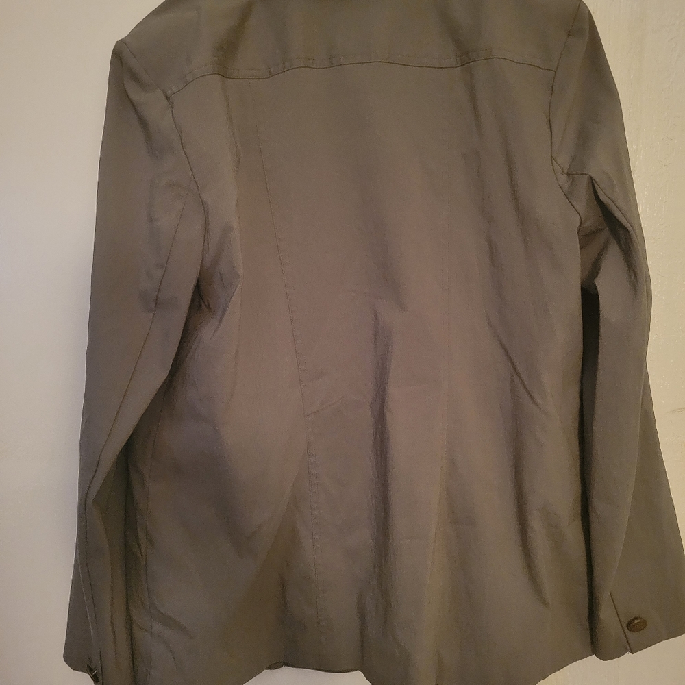 Jacket - Picture 2 of 3